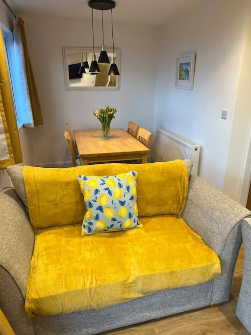 Holiday home Citrus Chalet, Modern Light And Airy! *